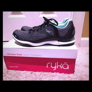 Women’s Ryka Grafik Training Shoes size 9.5M
